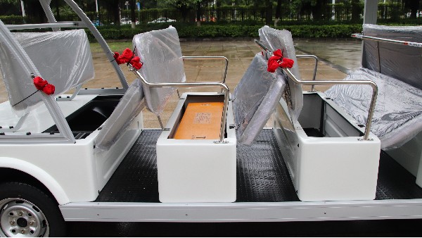 用鋰電池的觀光車的價格為什么高那么多？
