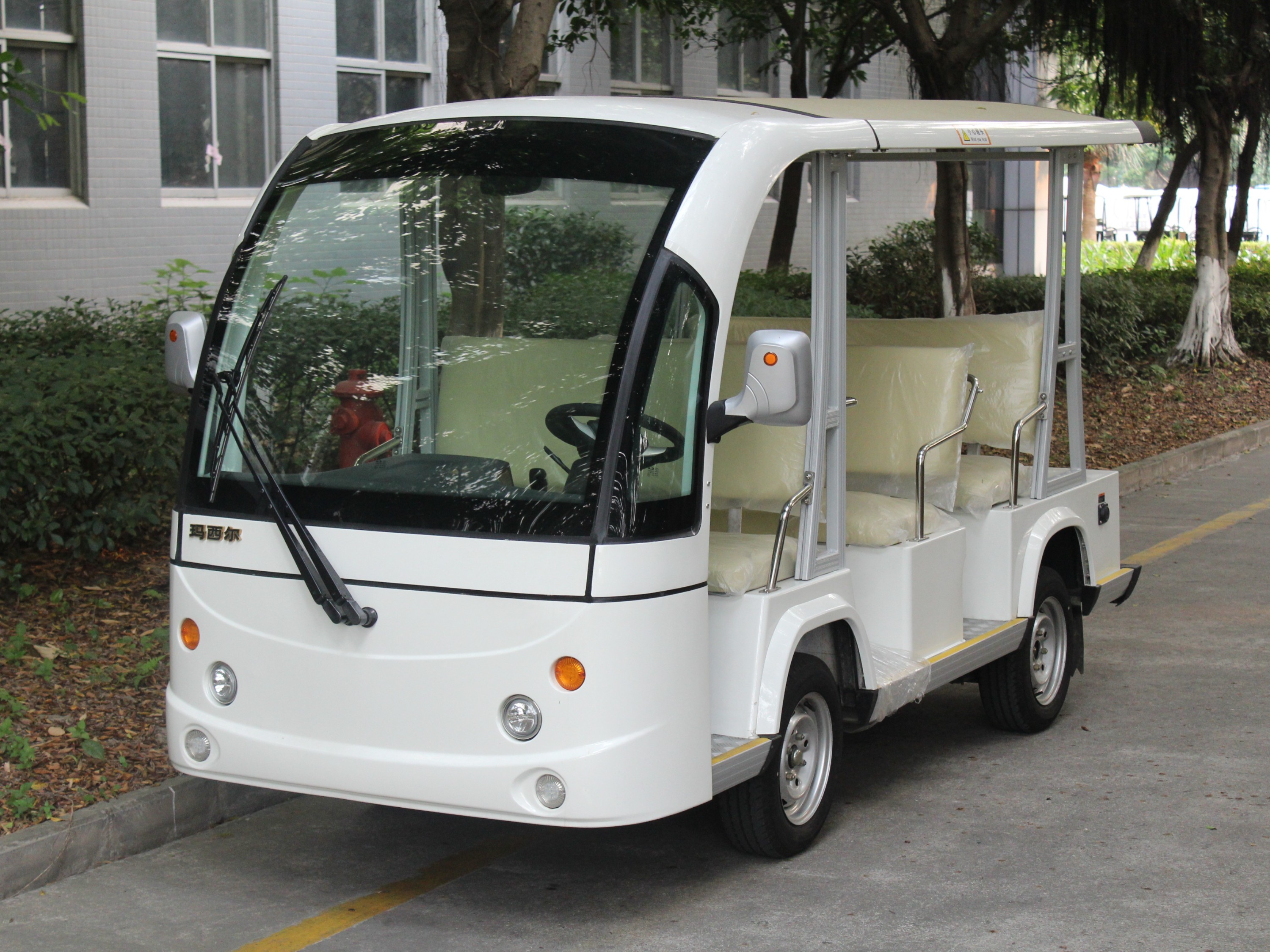 八座電動(dòng)觀光車(chē)